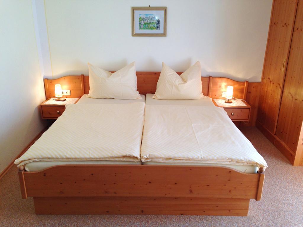 Gastehaus Sapetschnig Apartamento Faak am See Quarto foto